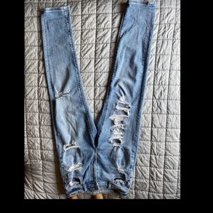 Size 0, American Eagle mom jeans